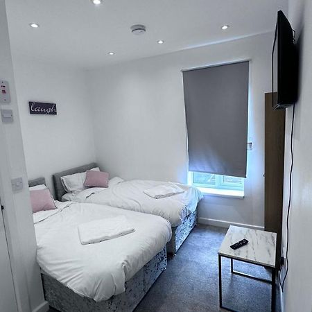 Comfy Diamond Ensuite Room Maidstone With Free Parking And Speedy Wifi Εξωτερικό φωτογραφία